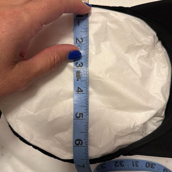 Chanel CC Cap - Picture 16 of 16